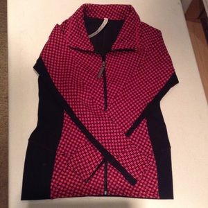 ✨NWT✨ Lululemon Raspberry Radiant Jacket! SZ:12
